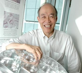 Robert Lin in 2008, upon his retirement as director of the Space Sciences Laboratory. Photo by Peg Skorpinski